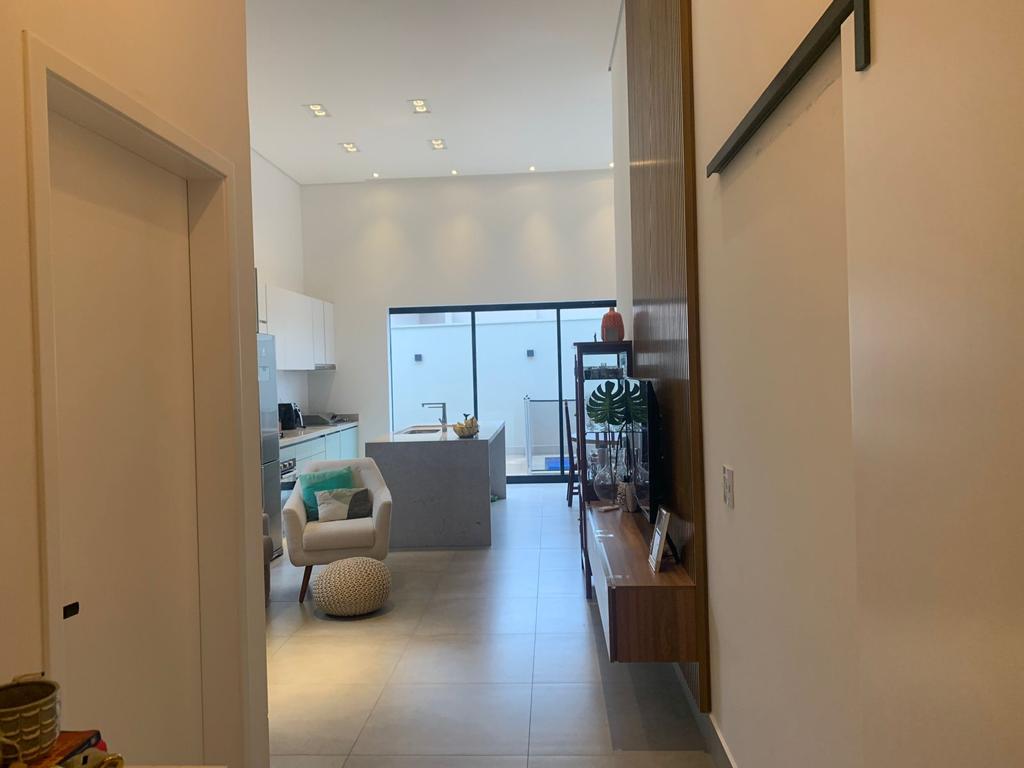 Casa a venda em condomínio fechado mobiliada