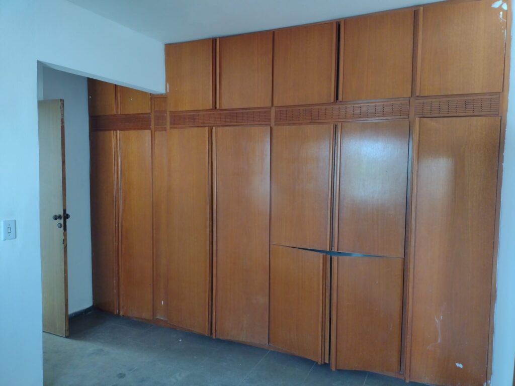 Casa a venda, 100 metros da Represa Municipal