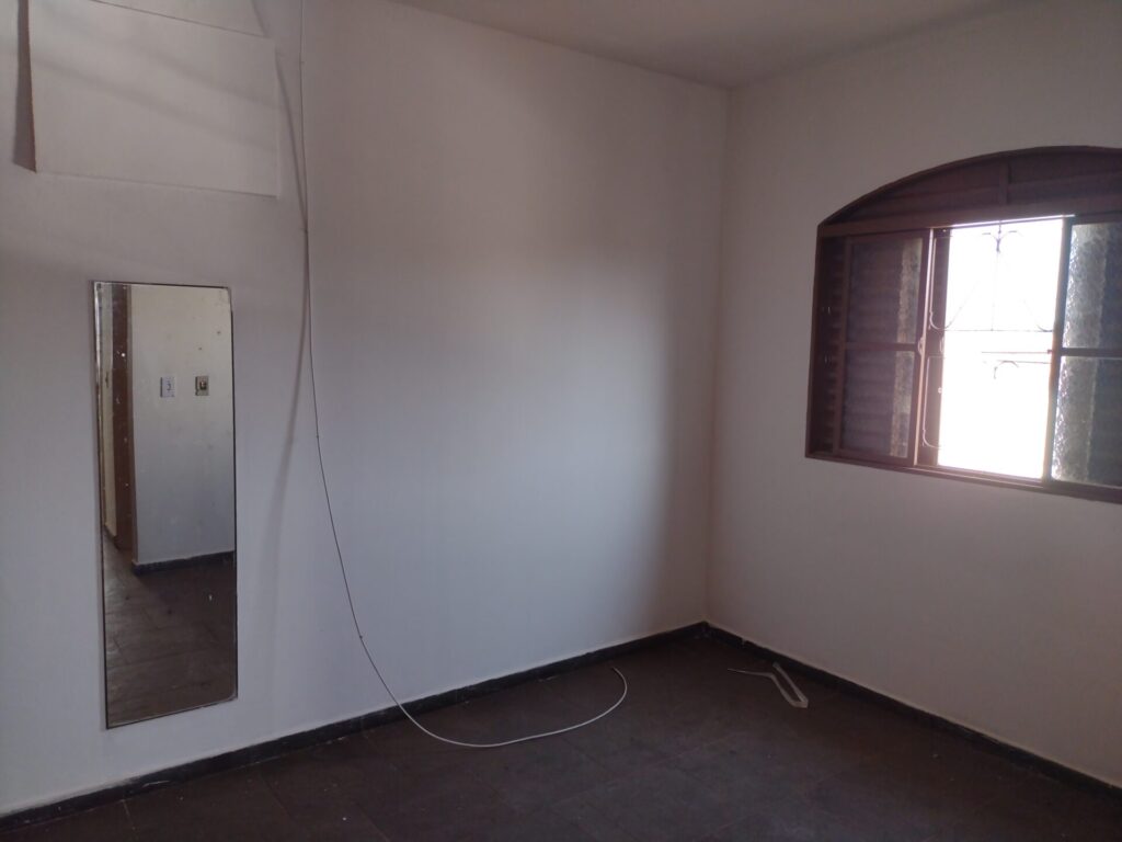 Casa a venda, 100 metros da Represa Municipal