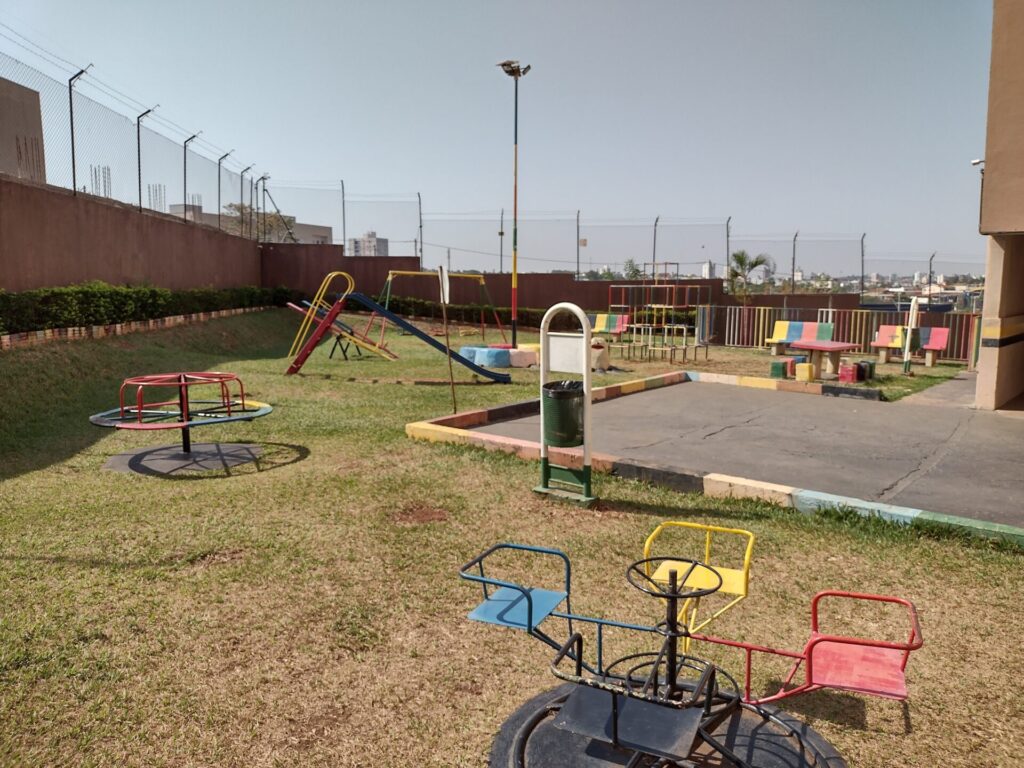 Apartamento a venda cond. fechado com lazer completo