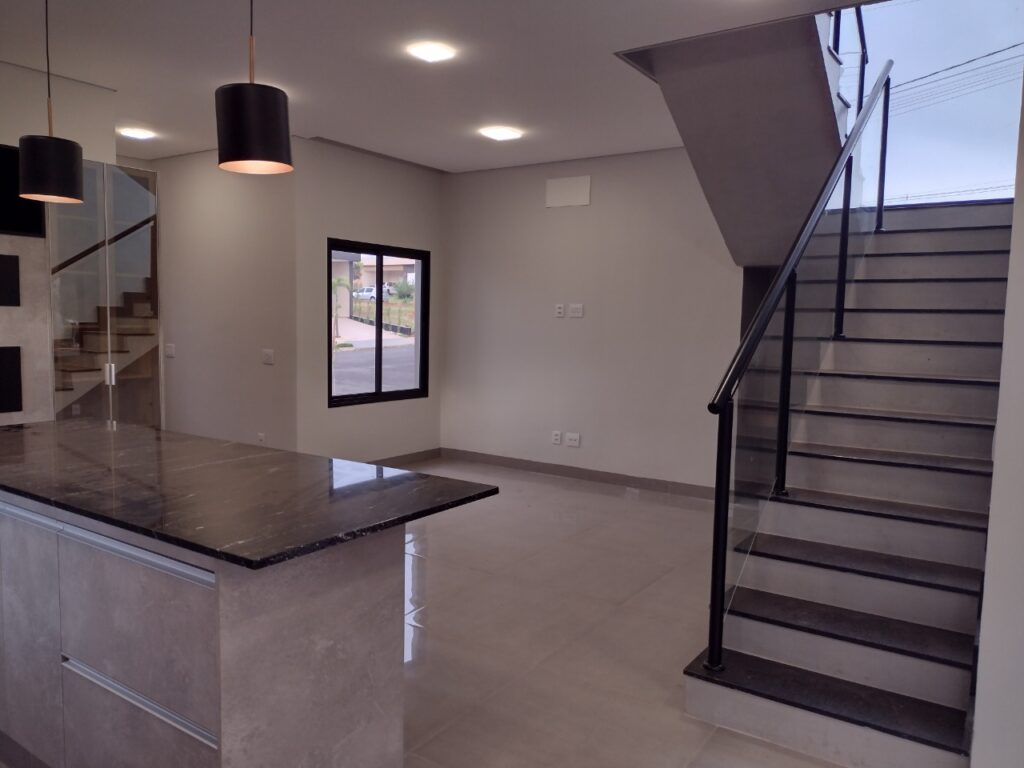 Casa a venda condomínio Figueira II