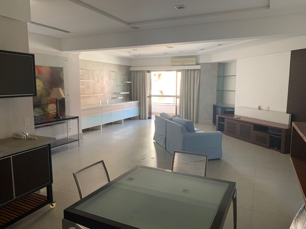 Apartamento a Venda todo reformado