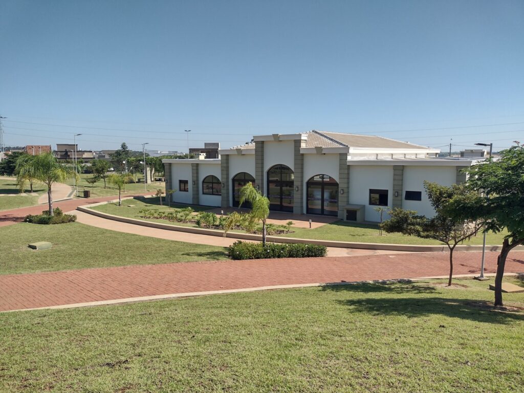 Vende-se terreno Cond. Fechado 253 m² $ 190.000,00 Vende-se terreno Cond. Fechado 253 m² $ 190.000,00
