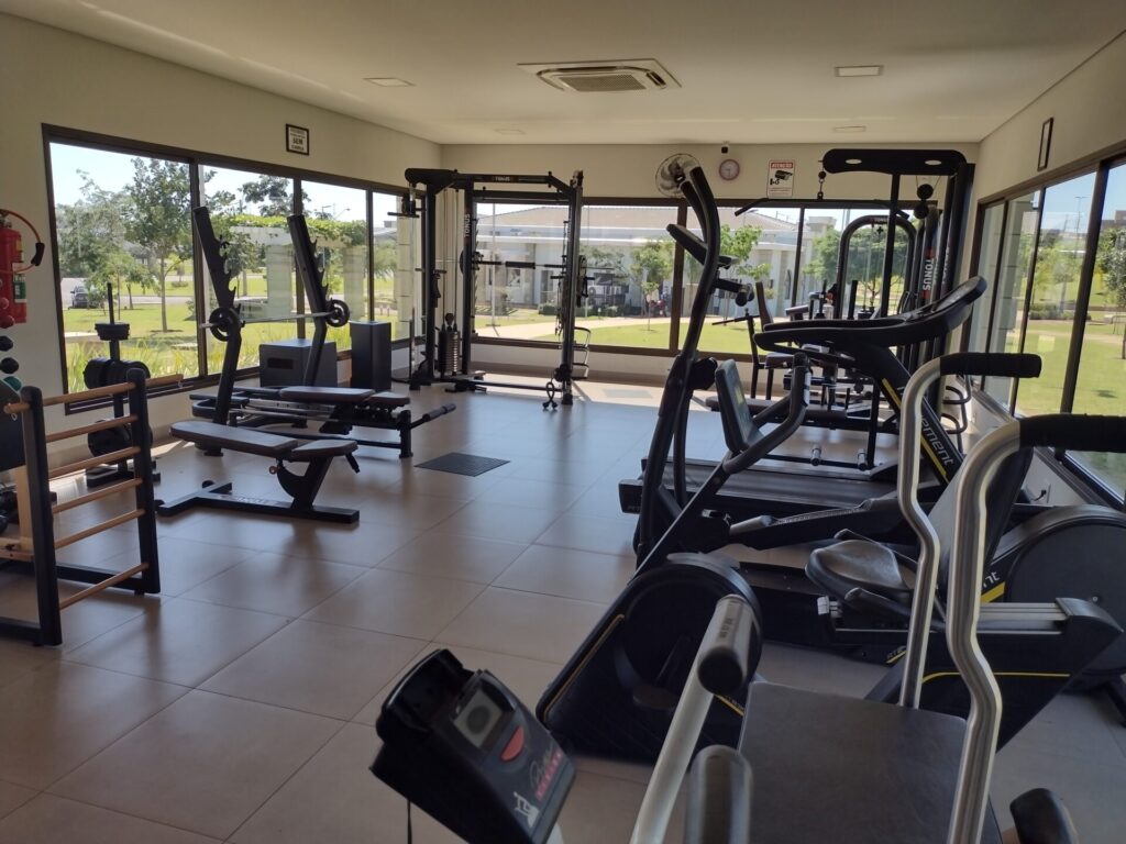 Vende-se terreno Cond. Fechado 253 m² $ 190.000,00 Vende-se terreno Cond. Fechado 253 m² $ 190.000,00