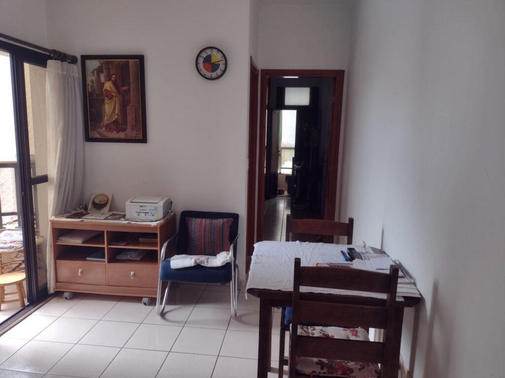 Vende-se Apto de 1 dormitório na Redentora $ 200.000,00