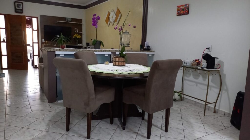 Vende-se casa Jd. Etemp – $ 350.000,00