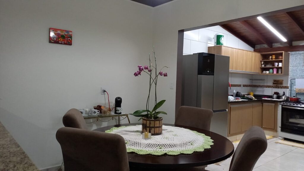 Vende-se casa Jd. Etemp – $ 350.000,00