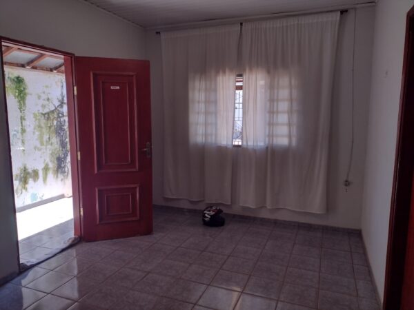 Casa a Venda 3 Dormitórios $ 170.000,00 – Jd. Maria Lucia