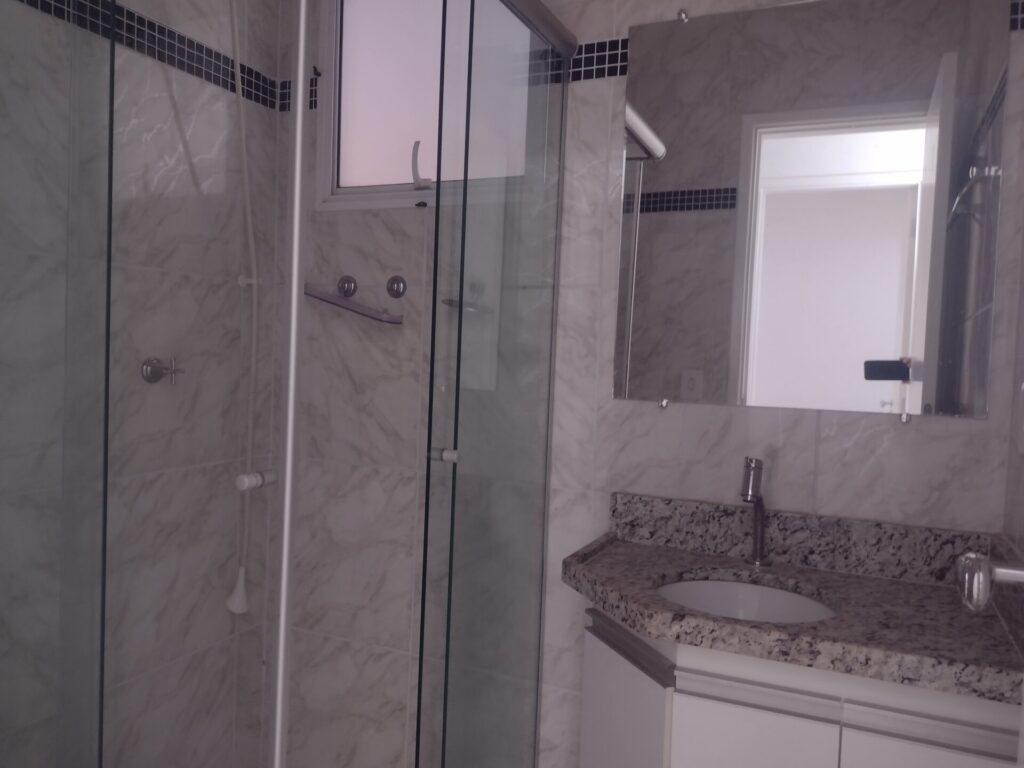 Vende-se Casa Cond. Fechado 2 dormitórios –  $ 250.000,00