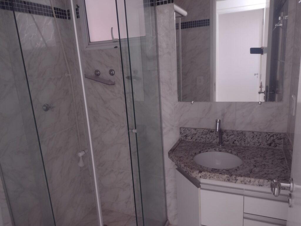 Vende-se Casa Cond. Fechado 2 dormitórios –  $ 250.000,00
