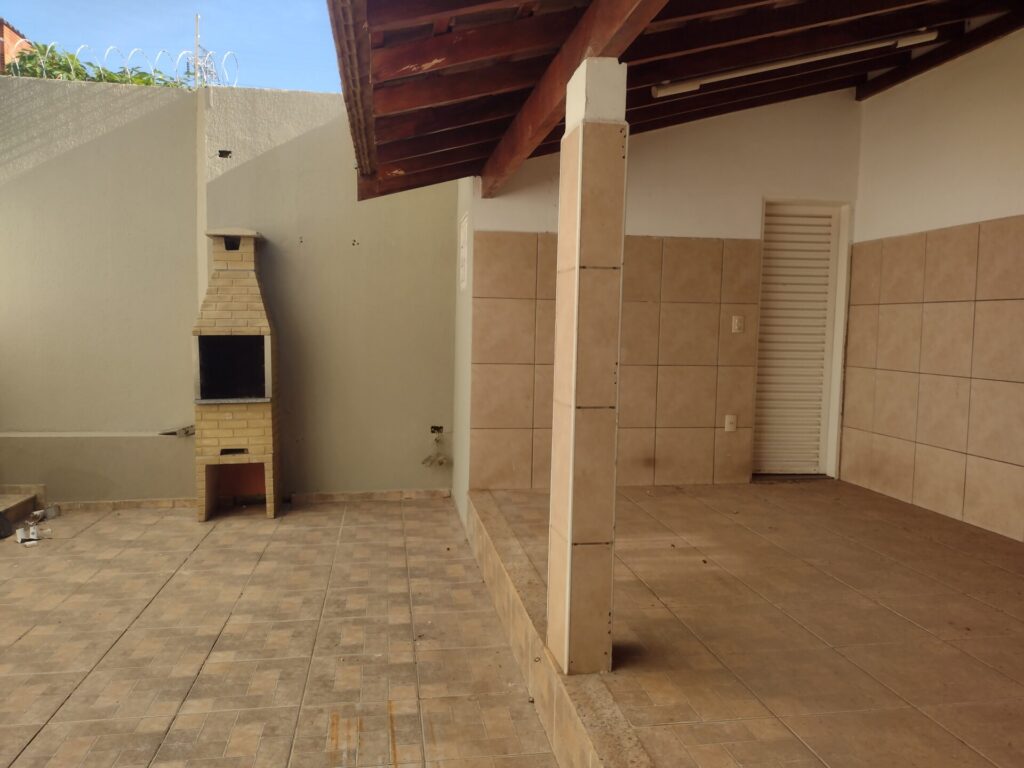 Vende-se Exc. Sobrado Jd. Antonieta $ 500.000,00