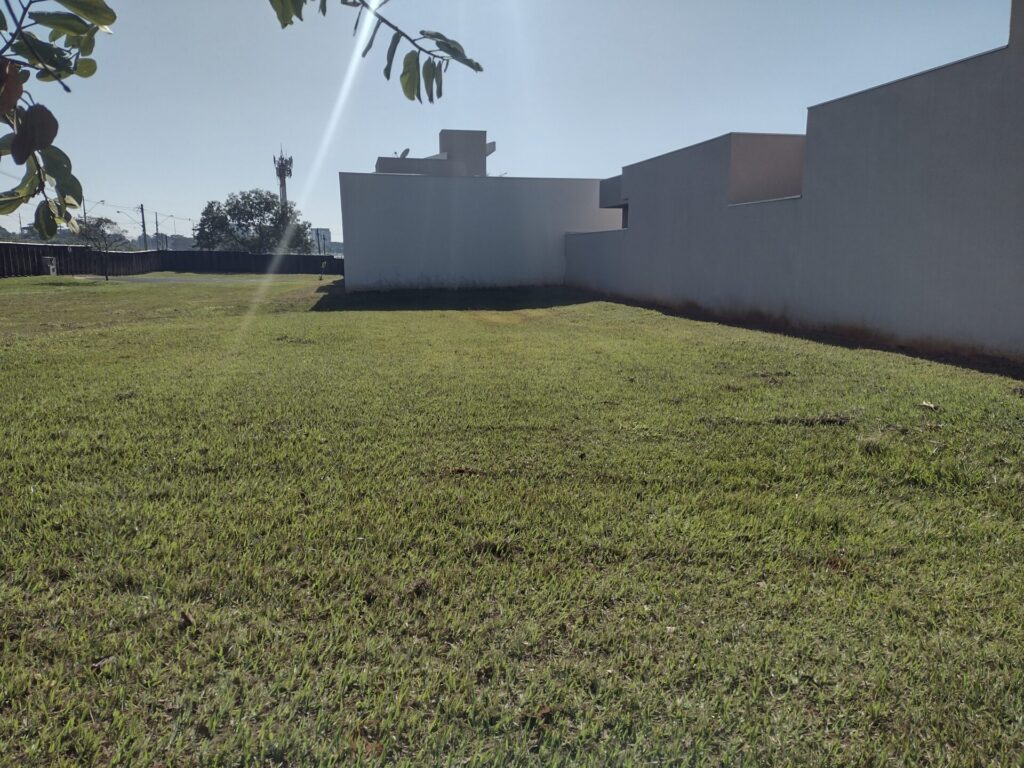 Vende-se Terreno Cond. Village la Montagne $ 450.000,00