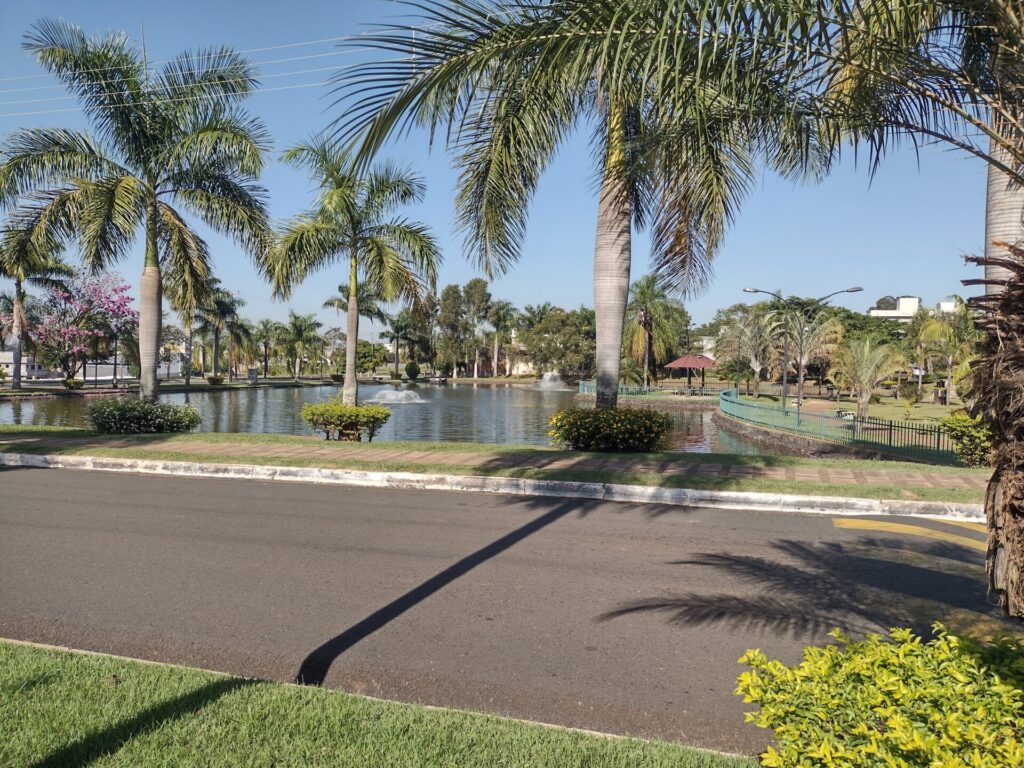 Vende-se Terreno Cond. Village la Montagne $ 450.000,00