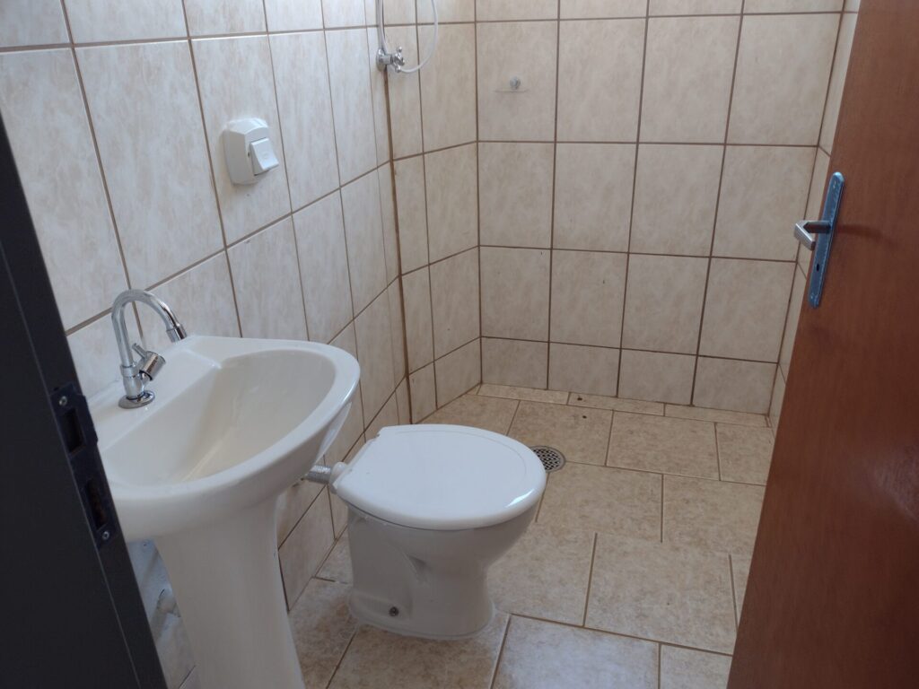 Aluga-se Apartamento 2 Dormitórios na Cidade Jardim $ 1.000,00