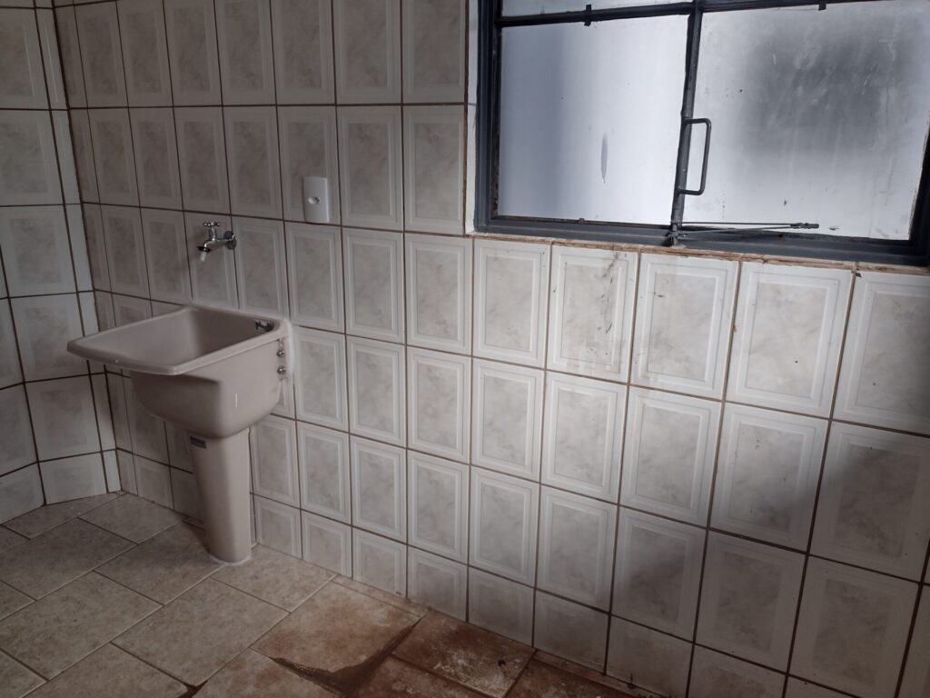 Aluga-se Apartamento 2 Dormitórios na Cidade Jardim $ 1.000,00