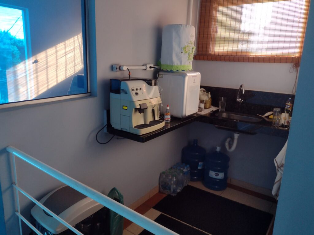 Vende-se Salão Industrial $ 4.000.000,00