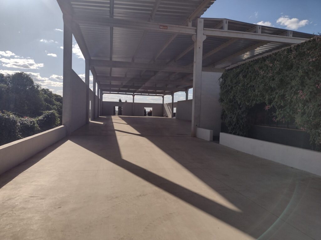 Vende-se Salão Industrial 1.400m² $ 7.500.000,00