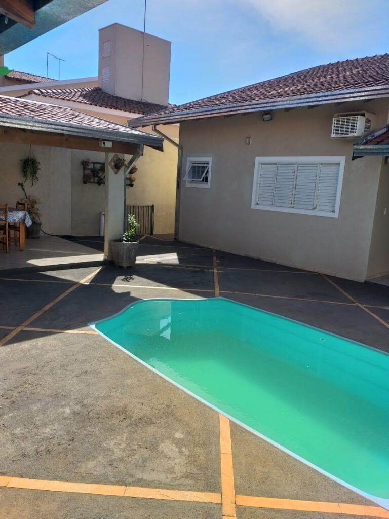 Vende-se Casa Res. Quinta das Paineiras $ 690.000,00