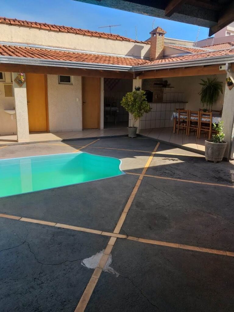 Vende-se Casa Res. Quinta das Paineiras $ 690.000,00