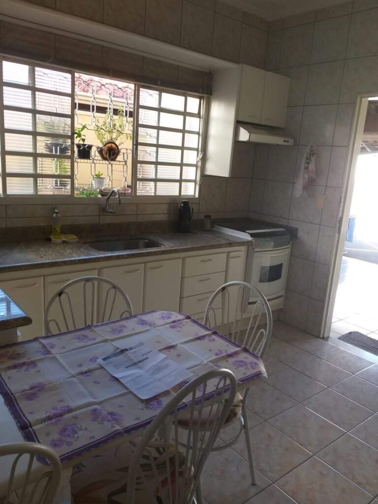 Vende-se Casa Res. Quinta das Paineiras $ 690.000,00