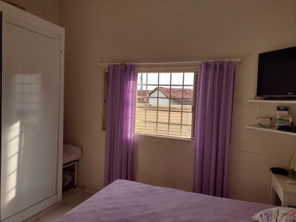 Vende-se Casa c/ edícula + salão na Vila Maceno $ 450.000,00