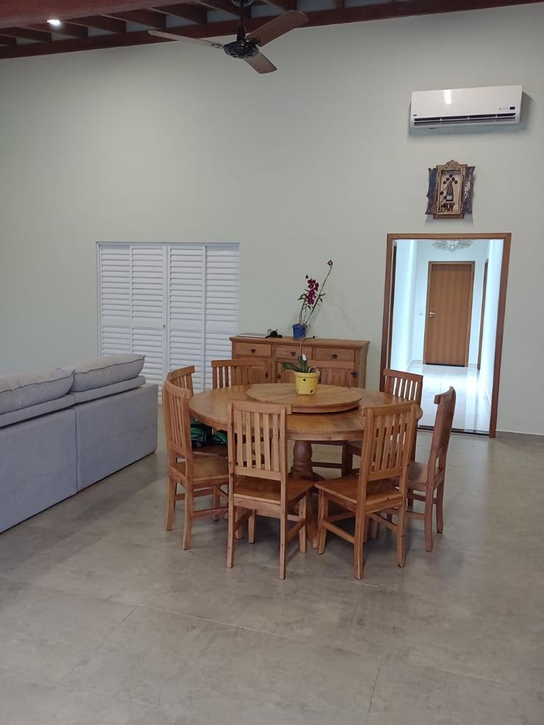 Vende-se Casa em Uchoa – SP $ 600.000,00