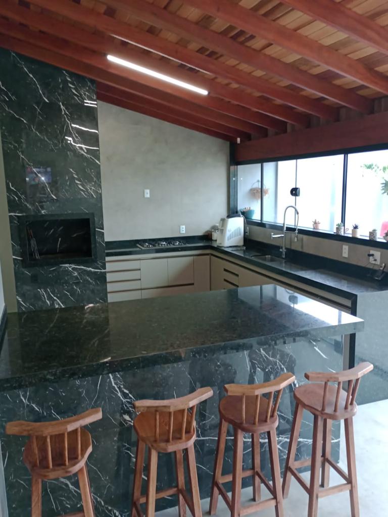 Vende-se Casa em Uchoa – SP $ 600.000,00