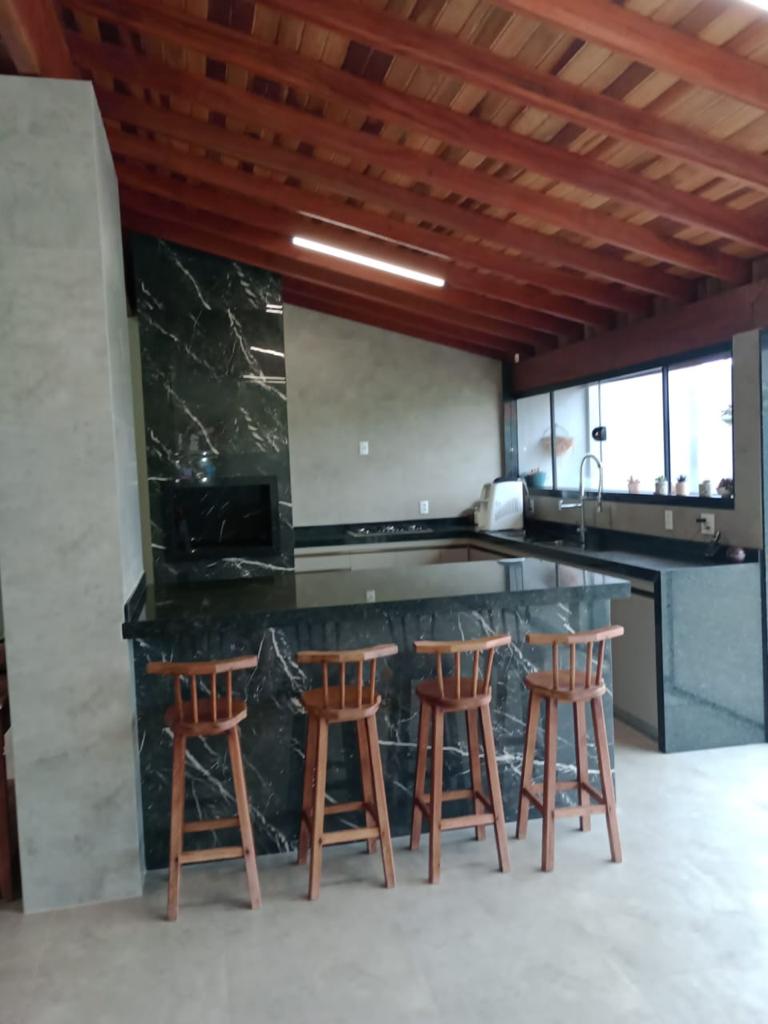 Vende-se Casa em Uchoa – SP $ 600.000,00