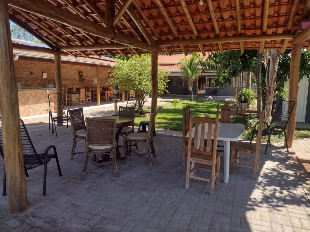 Vende-se Chácara Cond. Fechado Bacuri $ 900.000,00