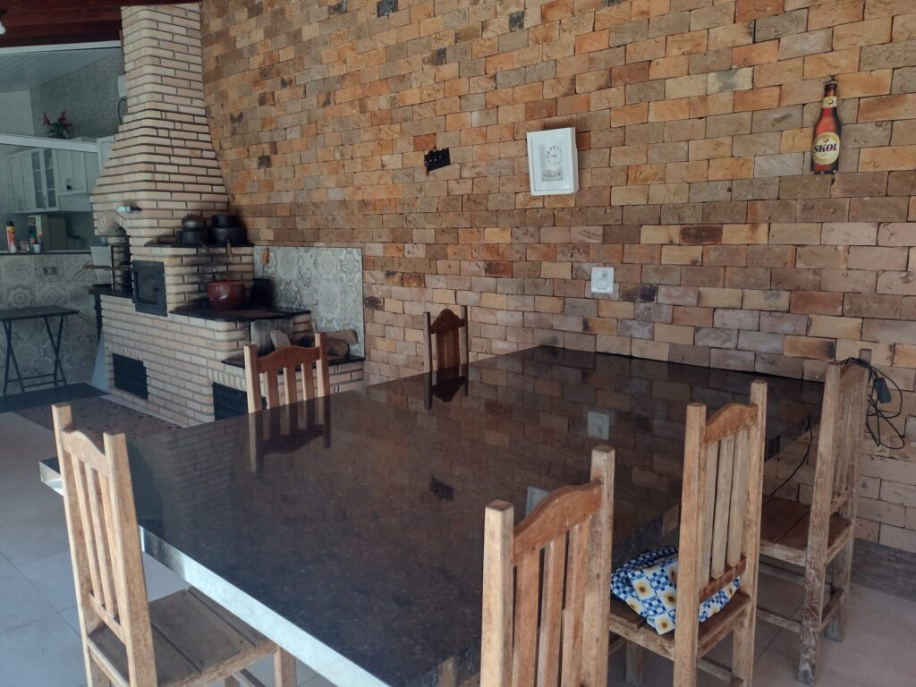 Vende-se Chácara Cond. Fechado Bacuri $ 900.000,00