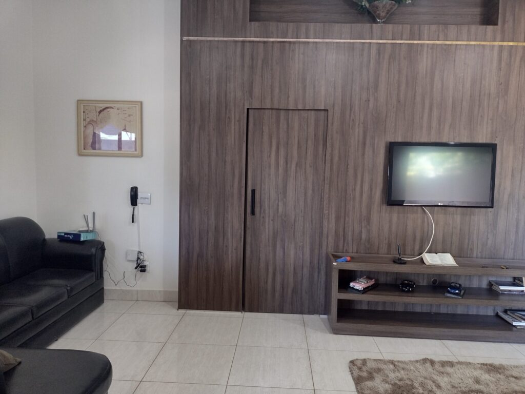 Vende-se Chácara Cond. Fechado Bacuri $ 900.000,00