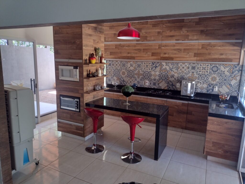 Vende-se Chácara Cond. Fechado Bacuri $ 900.000,00