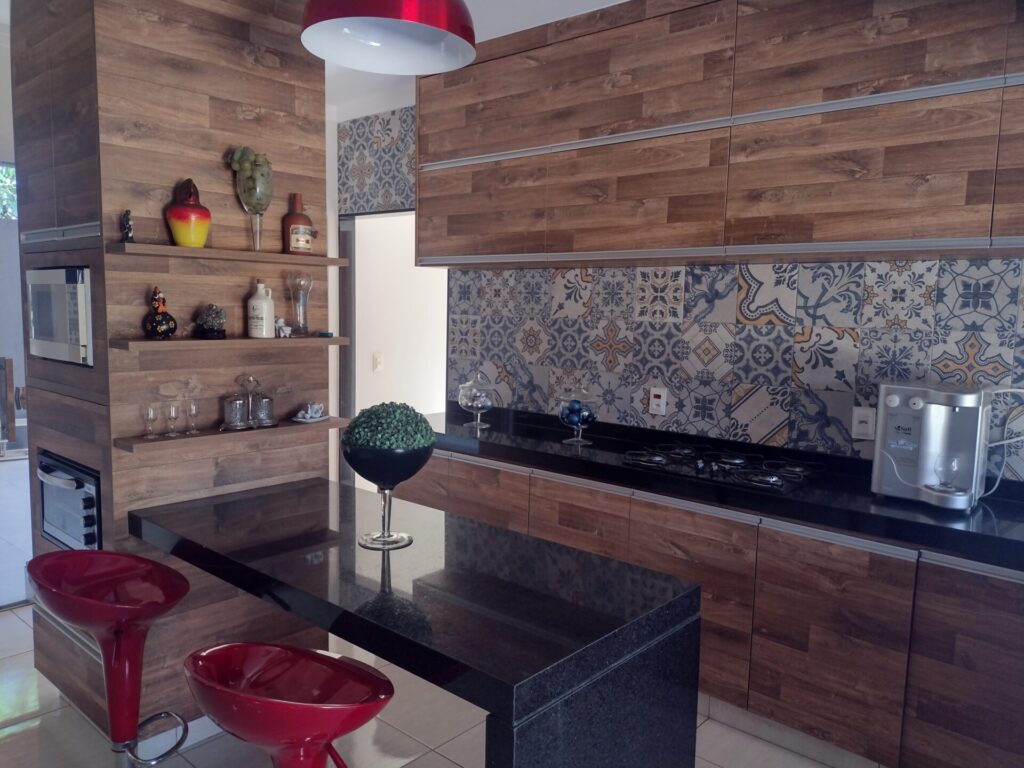 Vende-se Chácara Cond. Fechado Bacuri $ 900.000,00