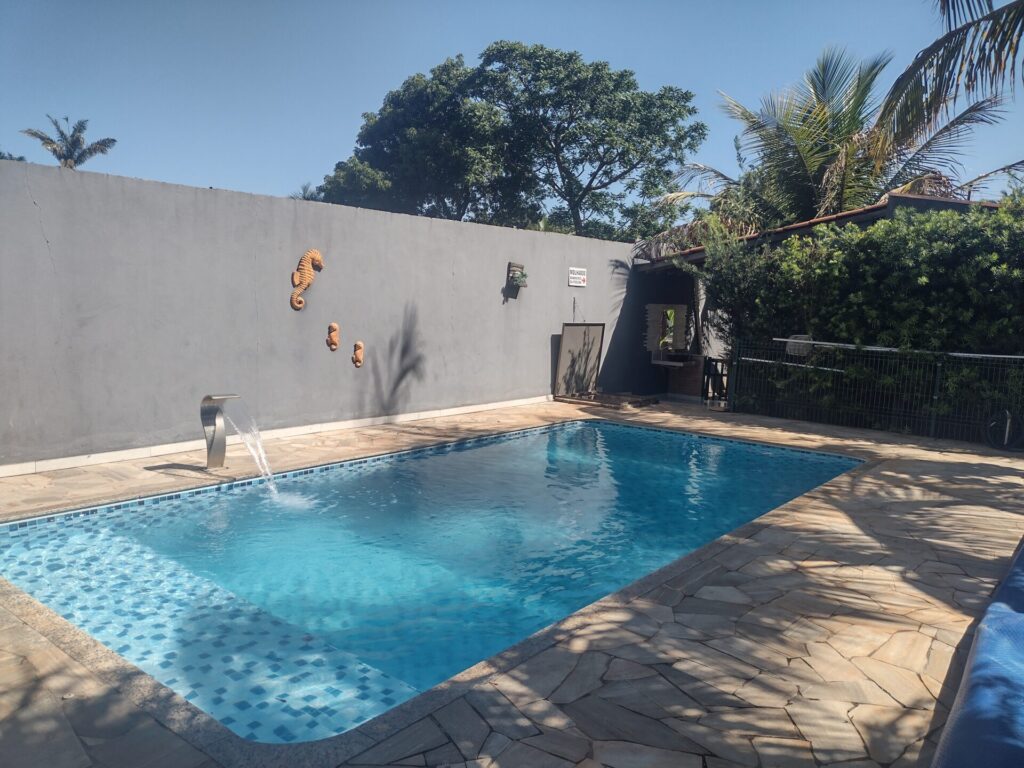 Vende-se Chácara Cond. Fechado Bacuri $ 900.000,00