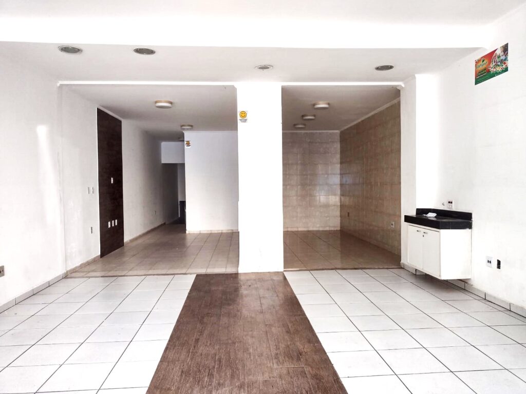 Vende-se imóvel comercial a 200 metros do Plaza Shopping $ 400.000,00