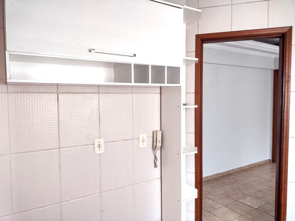 Vende-se apto de 1 dormitório a 200 metros do Shopping Plaza $ 200.000,00