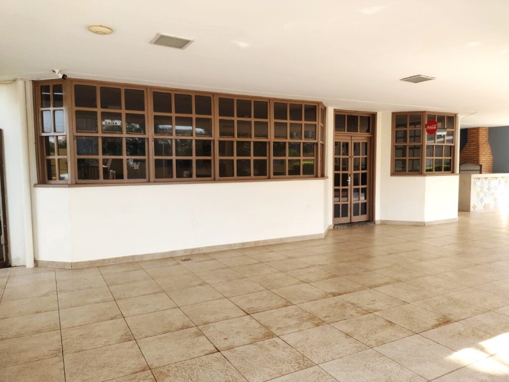 Vende-se Apto Cond. Piazza $ 450.000,00