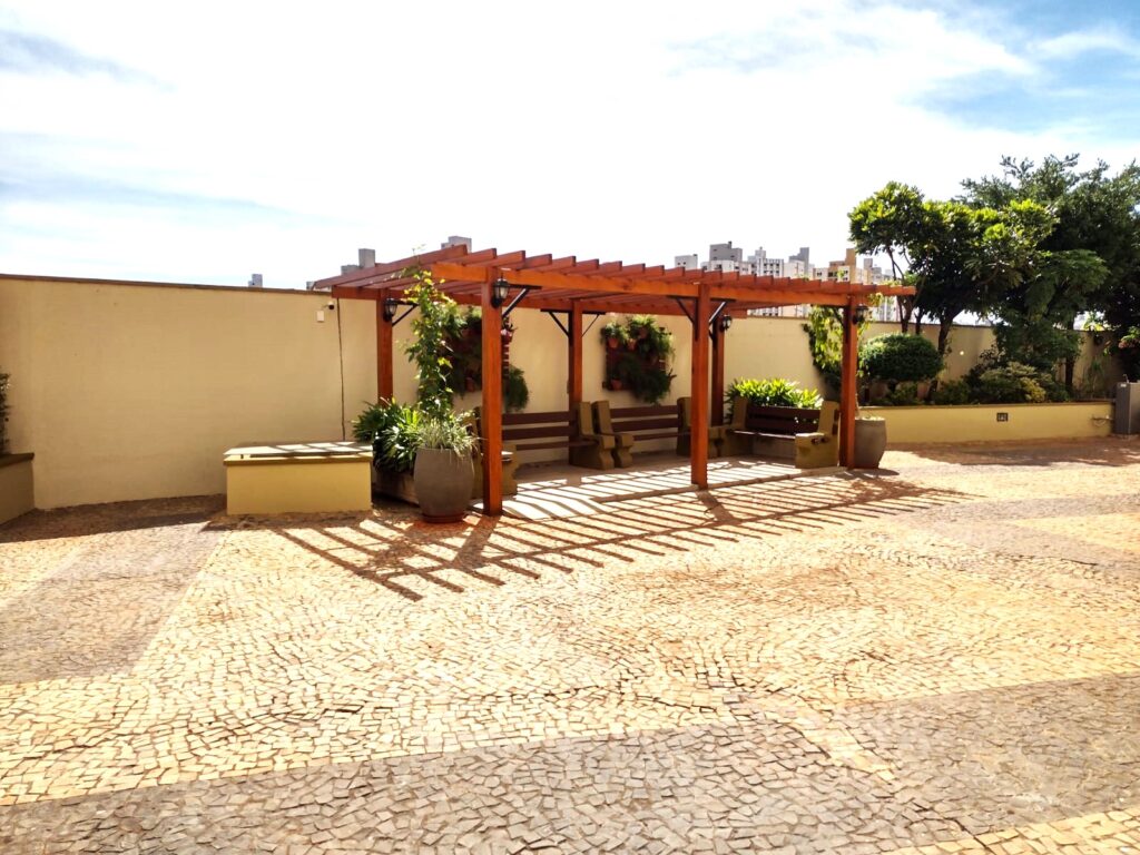 Vende-se Apto Cond. Piazza $ 450.000,00