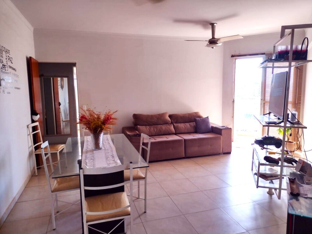 Vende-se Apto Cond. Piazza $ 450.000,00