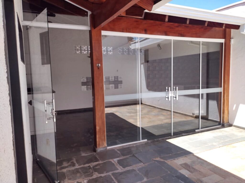 Vende-se casa no Jd. Bosque $ 395.000,00