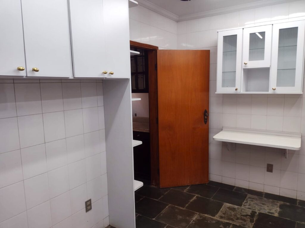 Vende-se casa no Jd. Bosque $ 395.000,00