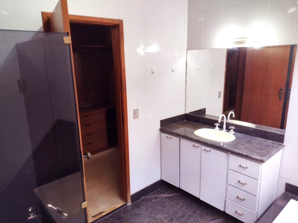 Vende-se casa no Jd. Bosque $ 395.000,00