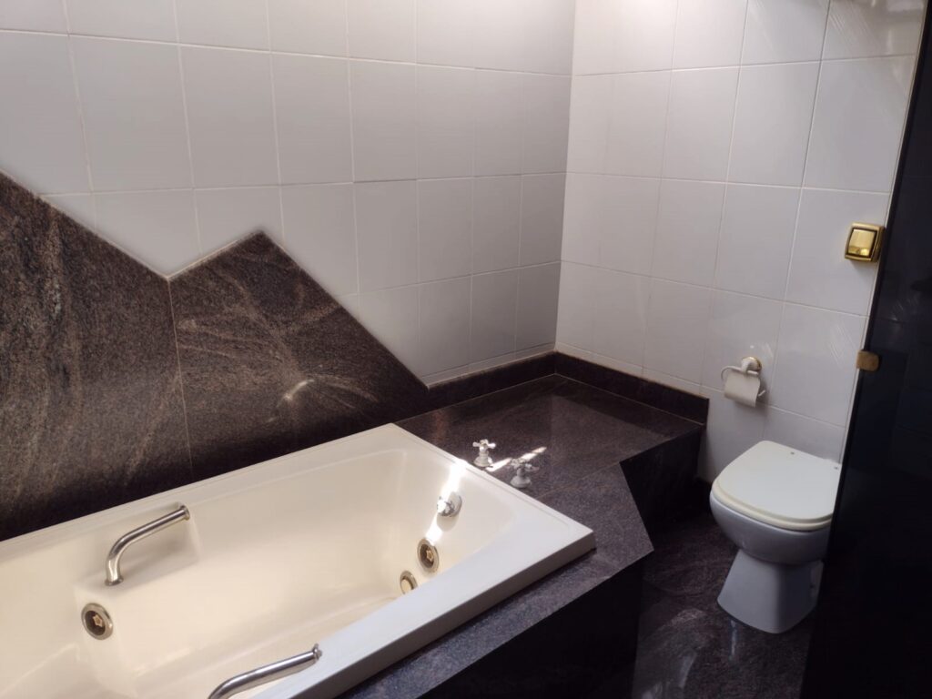 Vende-se casa no Jd. Bosque $ 395.000,00