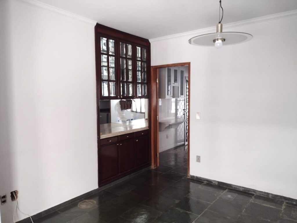 Vende-se casa no Jd. Bosque $ 395.000,00