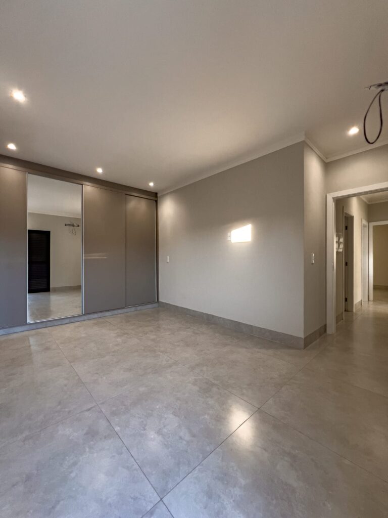 Vende-se casa cond. Maria Júlia $ 1.200.000,00