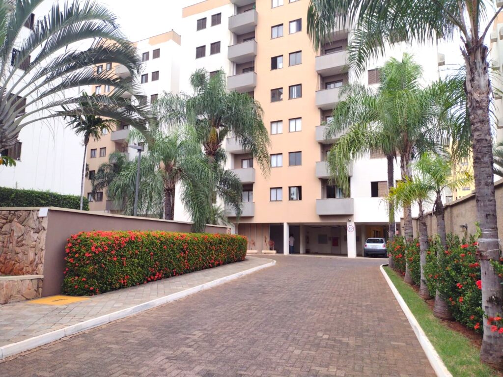 Vende-se Apto na Redentora $ 500.000,00