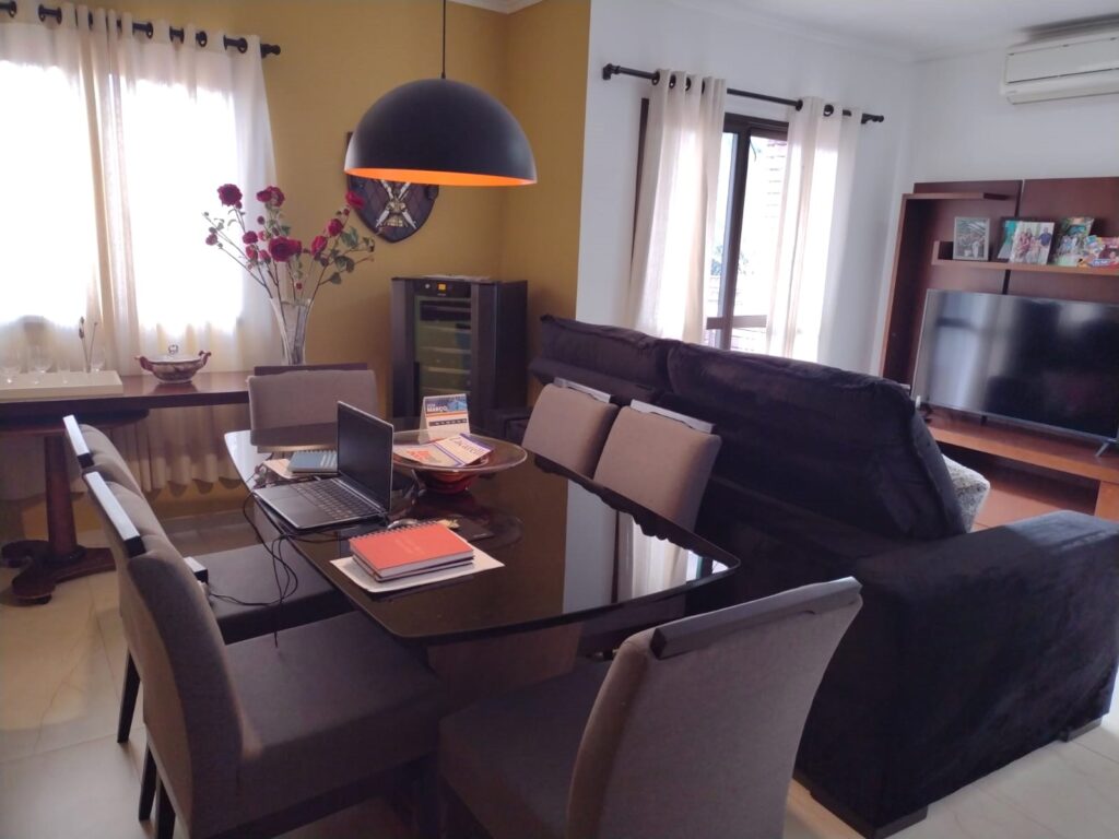 Vende-se Apto na Redentora $ 500.000,00