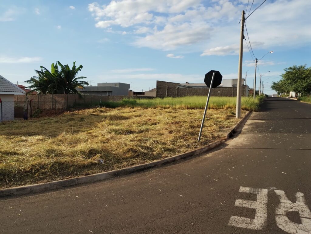 Vende-se Excelente terreno de esquina, Avenida em Bady Bassit $ 155.000,00 Vende-se Excelente terreno de esquina, Avenida em Bady Bassit $ 155.000,00