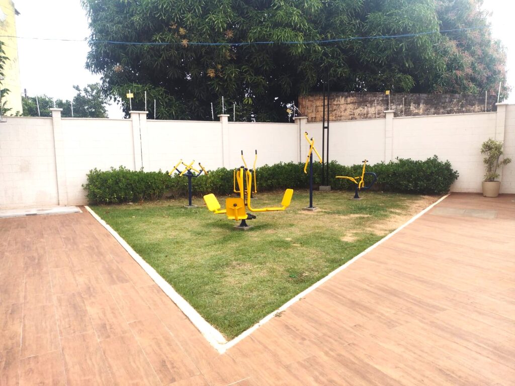 Vende-se apto novo 2 dormitórios c/ elevador $ 299.000,00