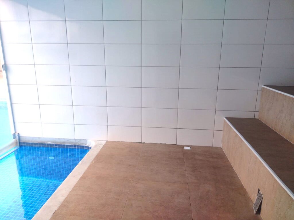 Vende-se apto novo 2 dormitórios c/ elevador $ 299.000,00